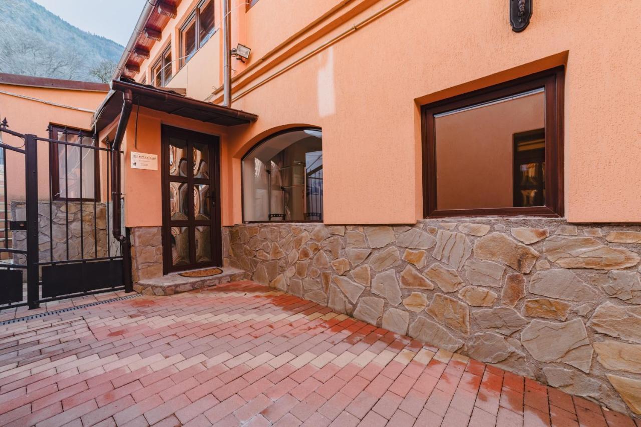 Old Town Studio Appartement Braşov Buitenkant foto
