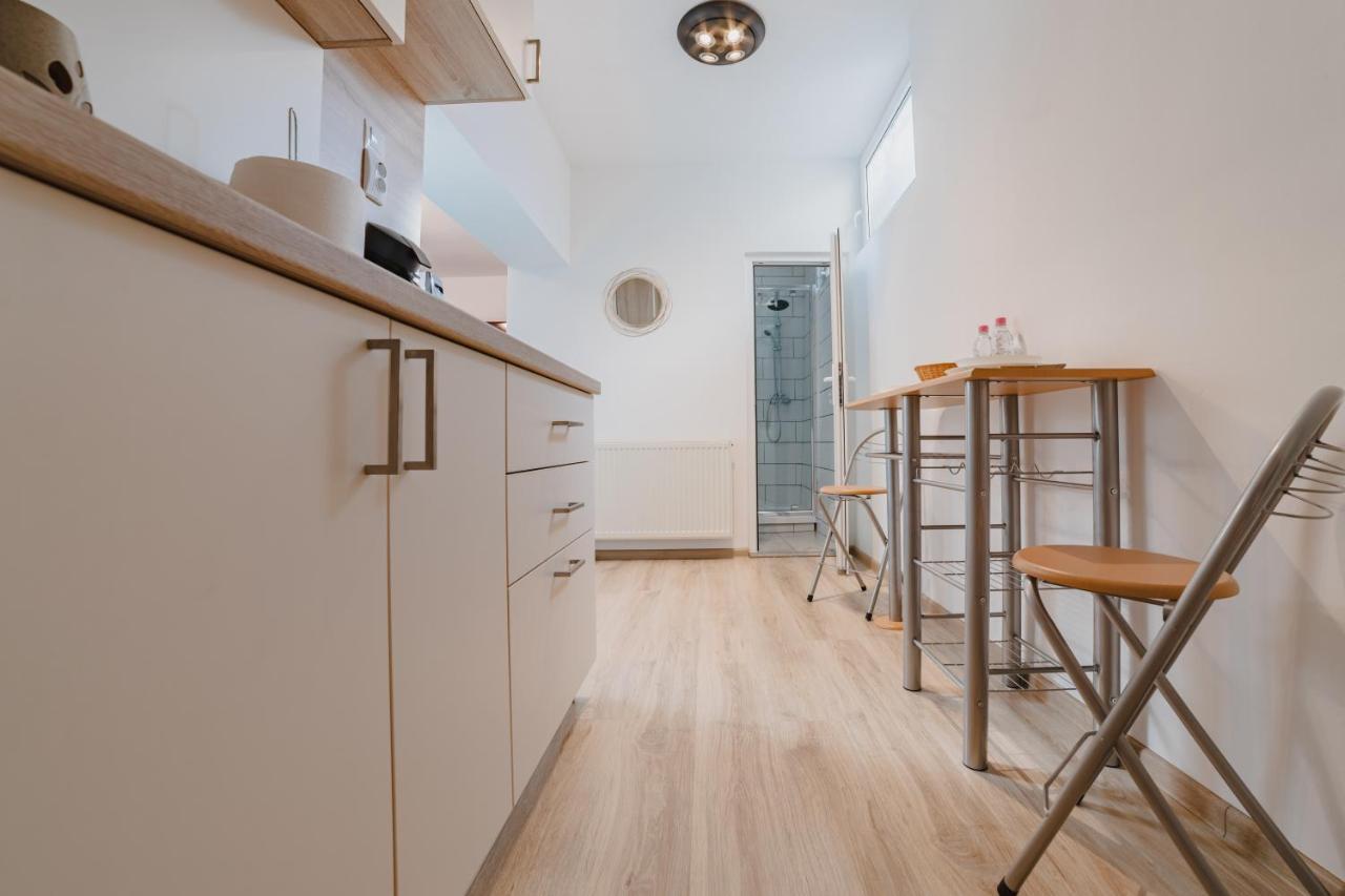 Old Town Studio Appartement Braşov Buitenkant foto